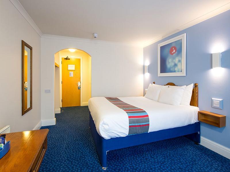 Travelodge Cardiff Airport Barry Luaran gambar
