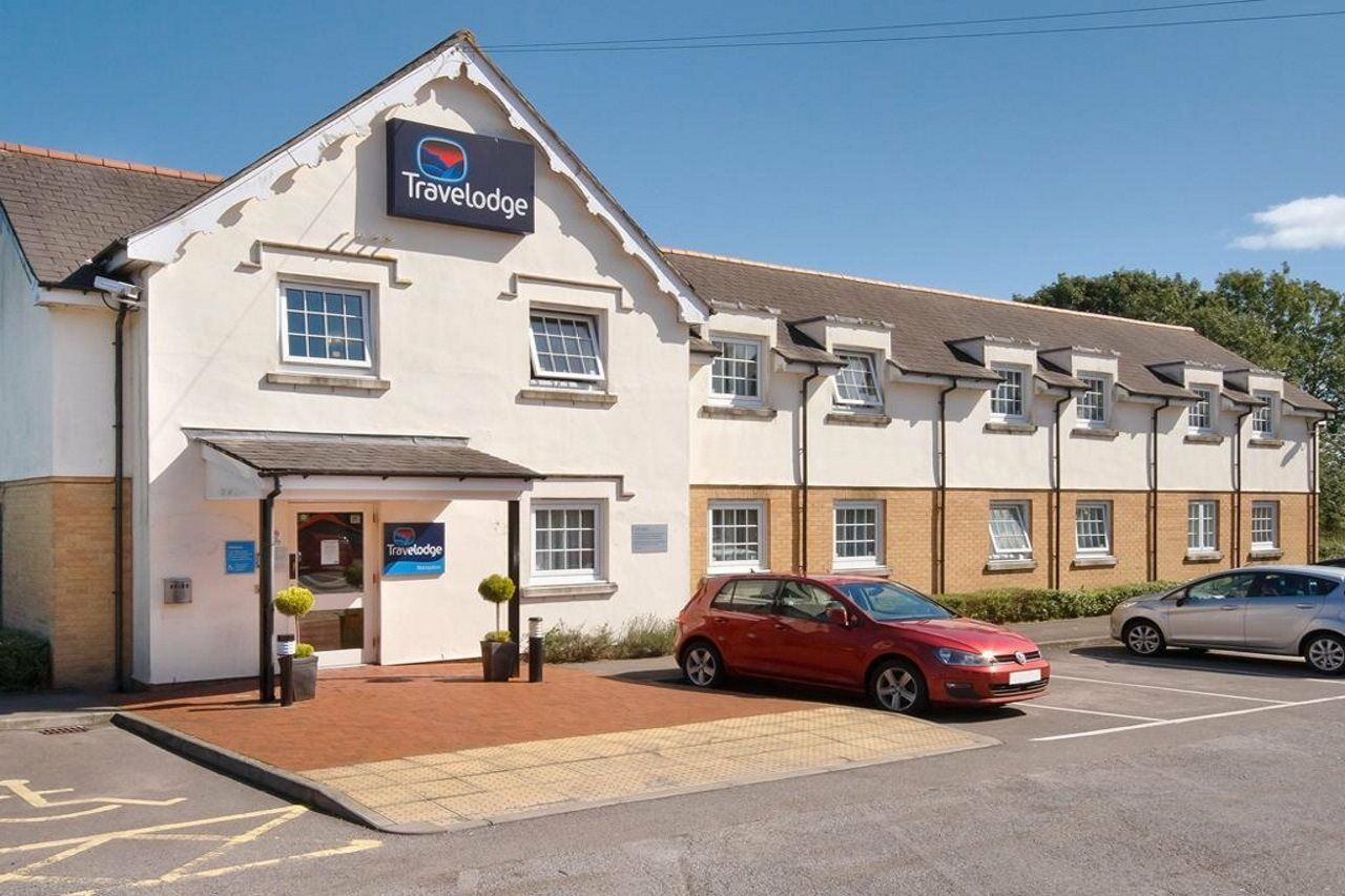 Travelodge Cardiff Airport Barry Luaran gambar